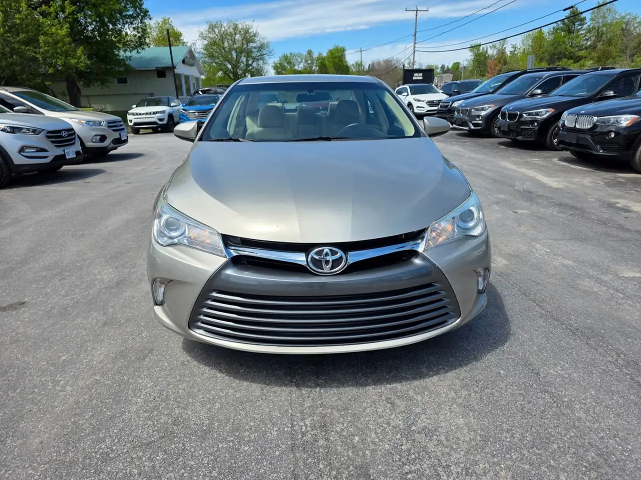 Toyota Camry снимка Toyota Camry