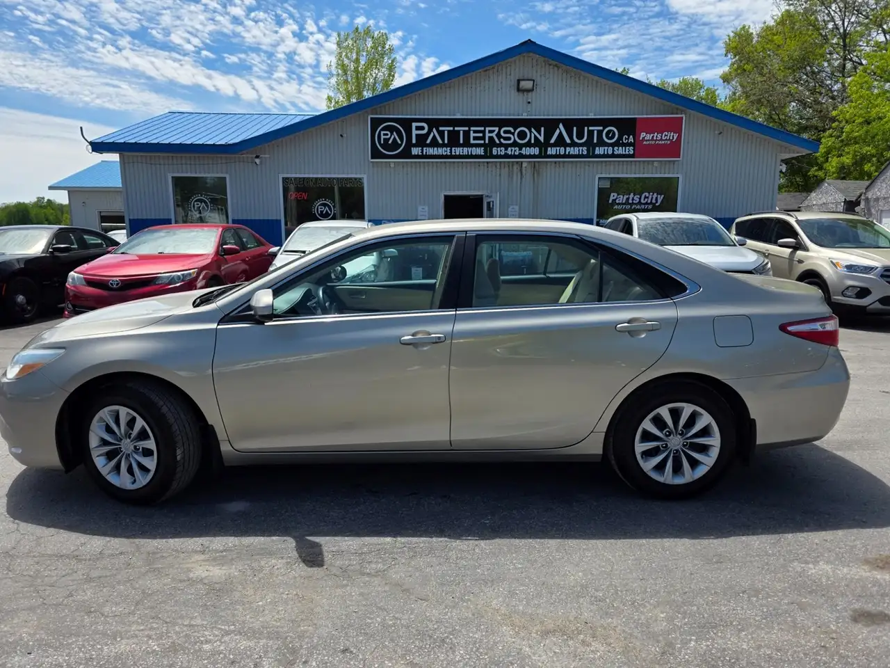 Toyota Camry снимка Toyota Camry