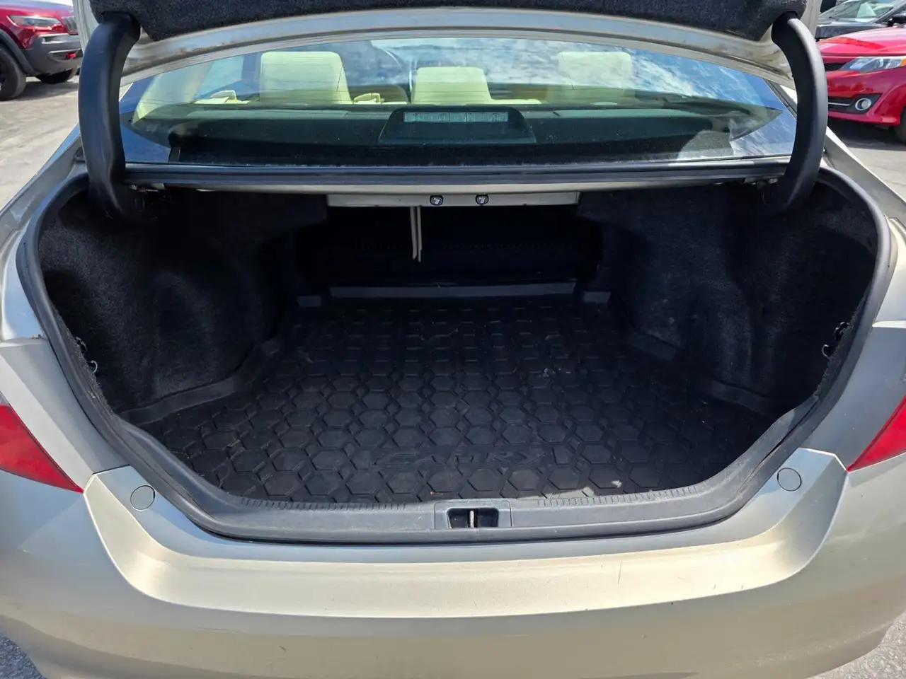 Toyota Camry снимка Toyota Camry