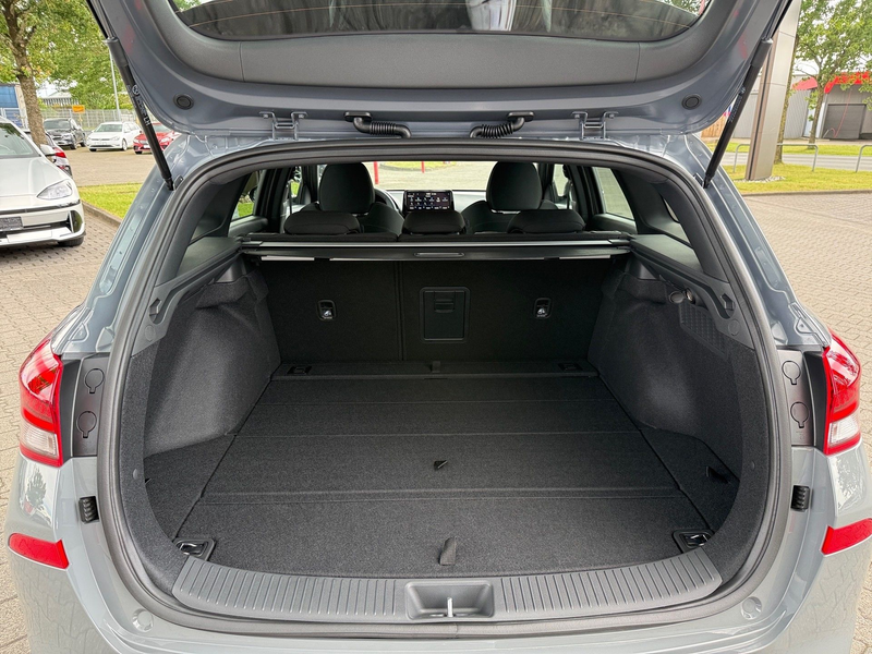 Hyundai i30 Kombi MY26 1.6 T-GDi 7-DCT N-Line Bluetooth — photo 14