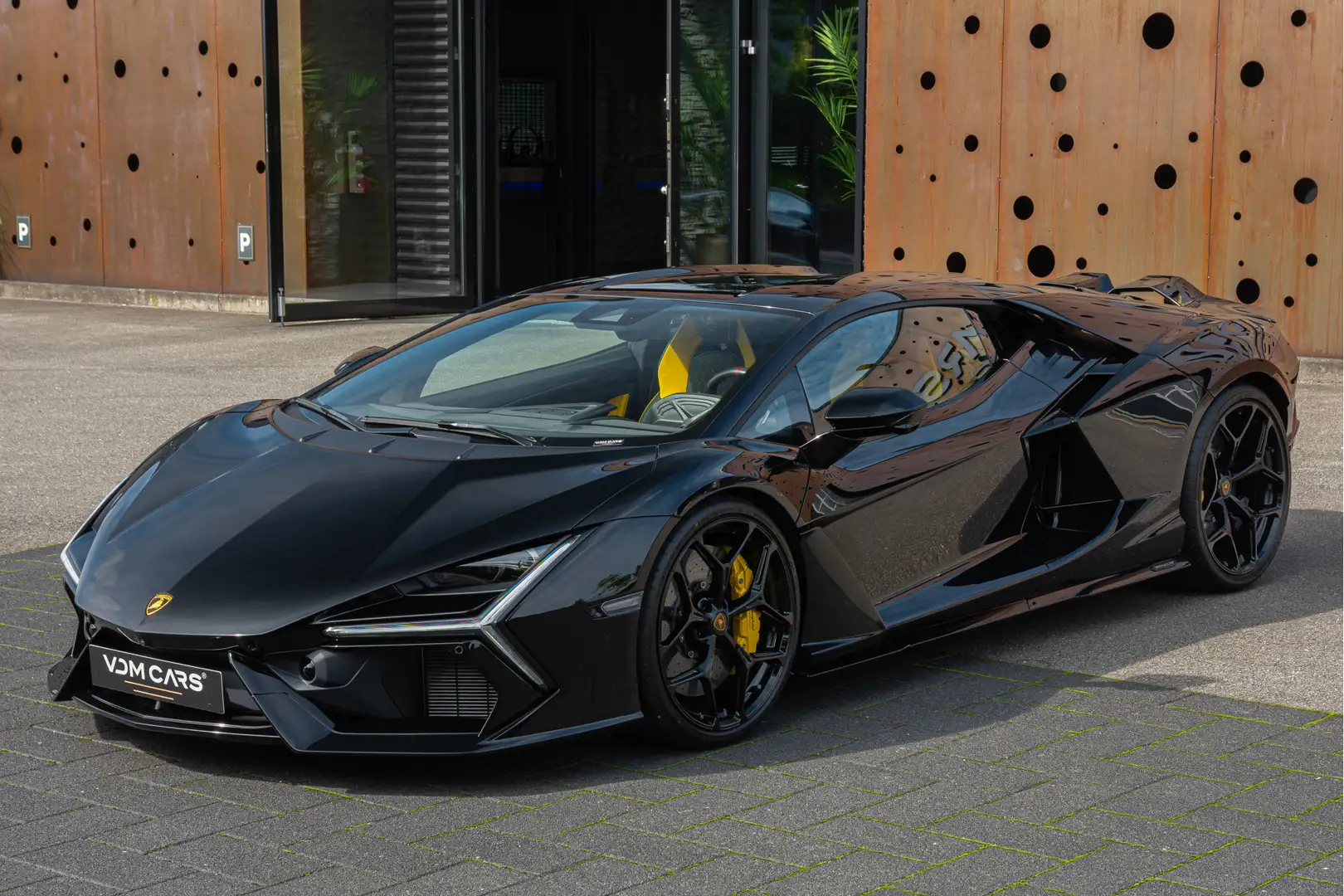 Lamborghini Revuelto 6.5 V12 HPEV | Passengerdisp. | Corsa Tex | Carbon Noir - 2