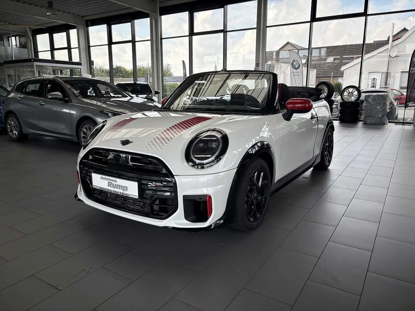 MINI John Cooper Works Cabrio XL Paket Wit - 1