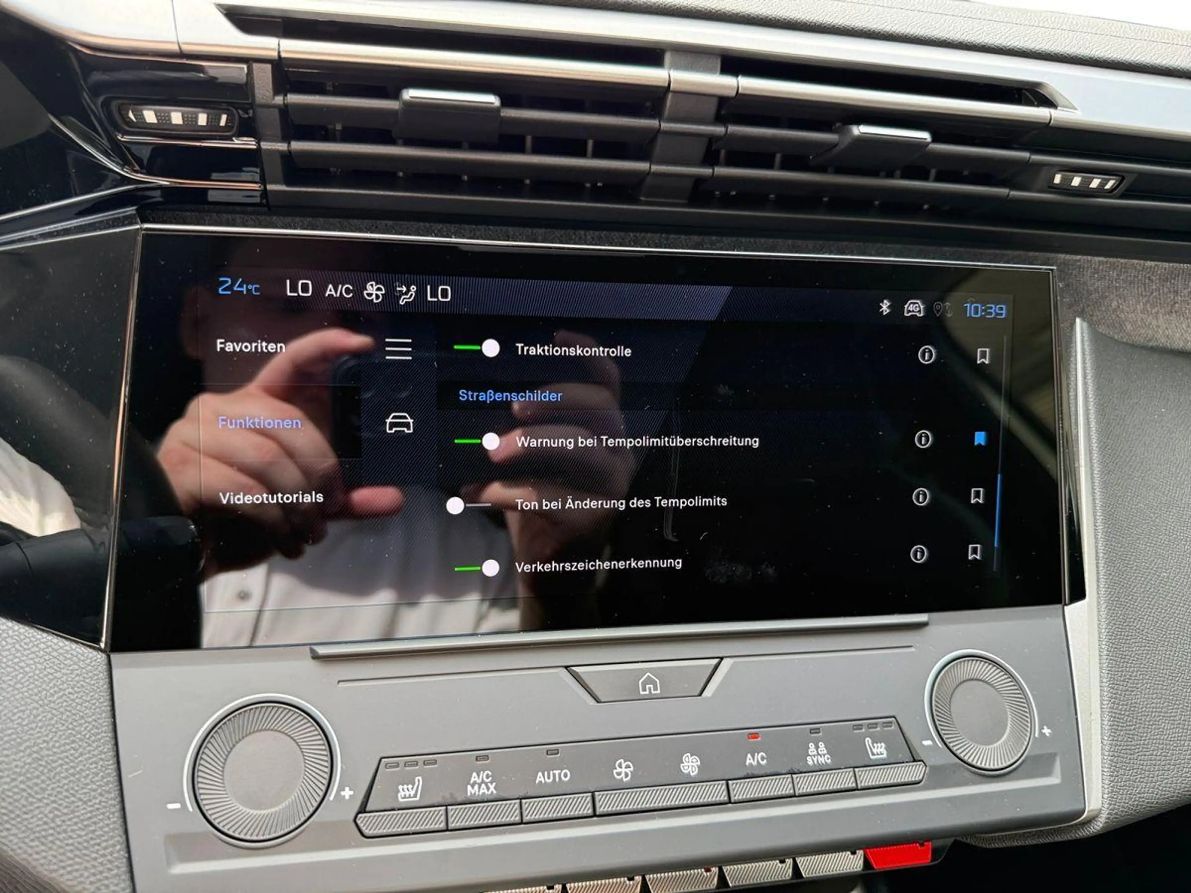 Peugeot 408 Hybrid 145 Allure CARPLAY*TEILLEDER*LM — photo 12