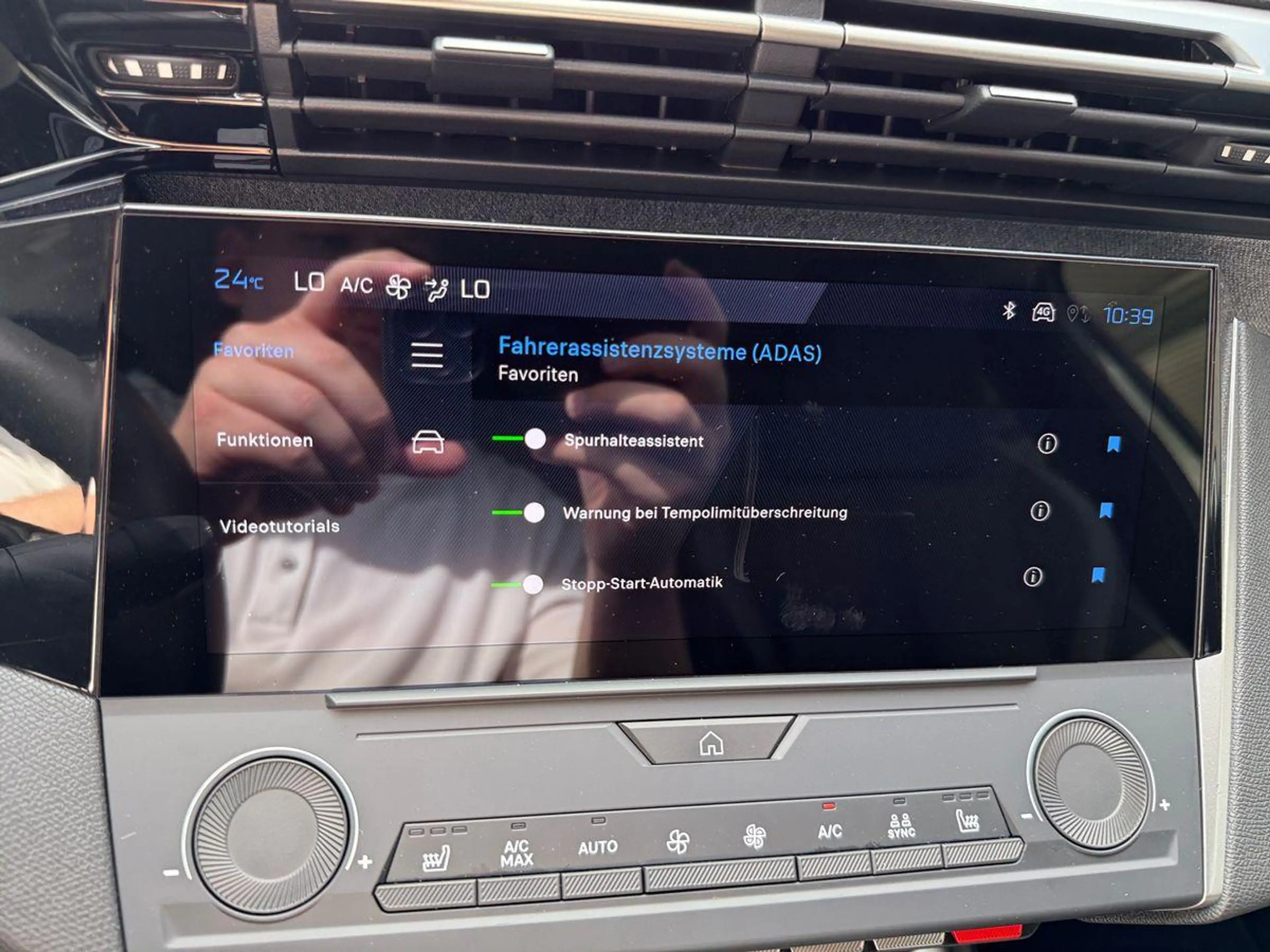 Peugeot 408 Hybrid 145 Allure CARPLAY*TEILLEDER*LM — photo 11