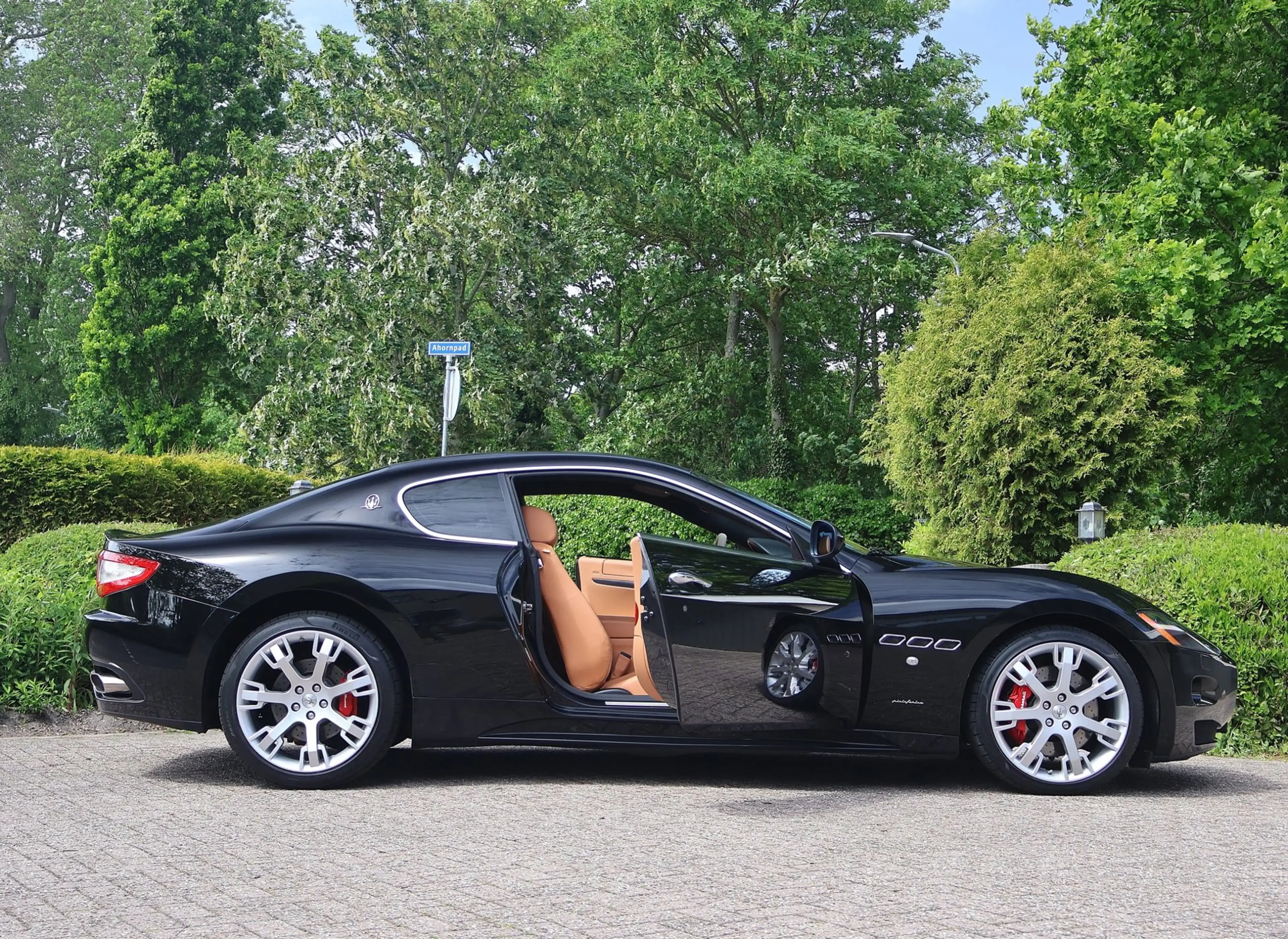 Maserati GranTurismo 4.7 S MC-Shift 29dkm — photo 8