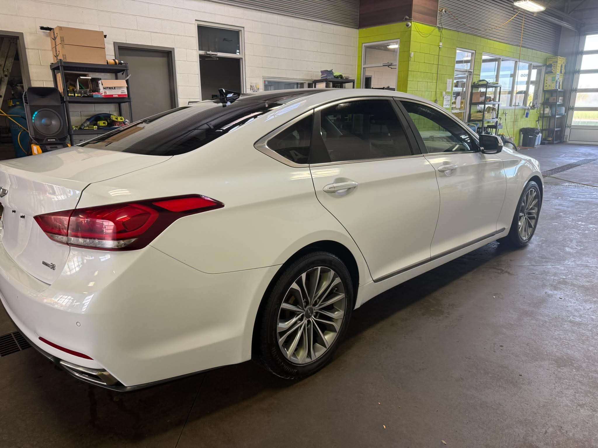 2015 Hyundai Genesis Sedan