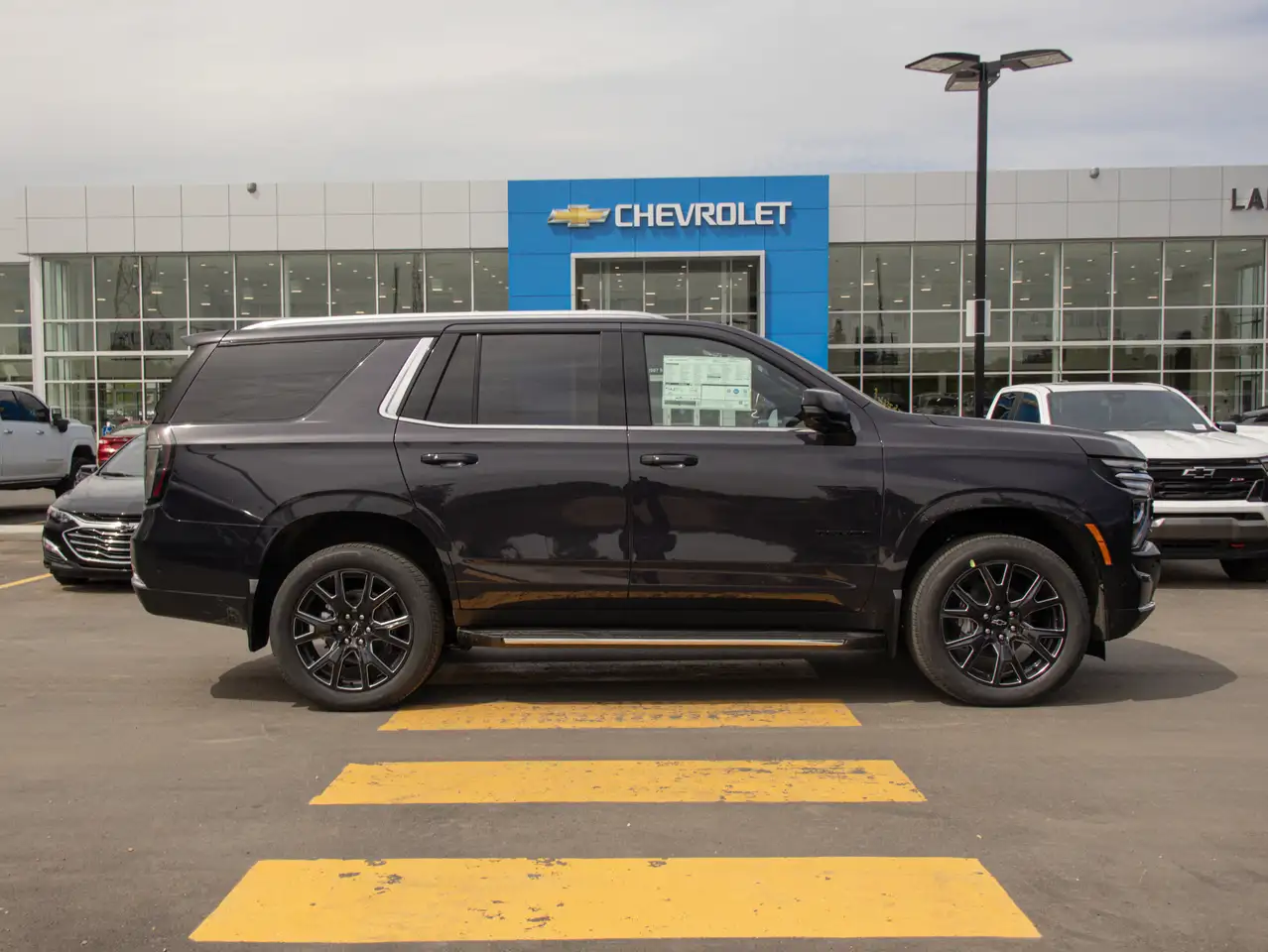Chevrolet Tahoe снимка Chevrolet Tahoe