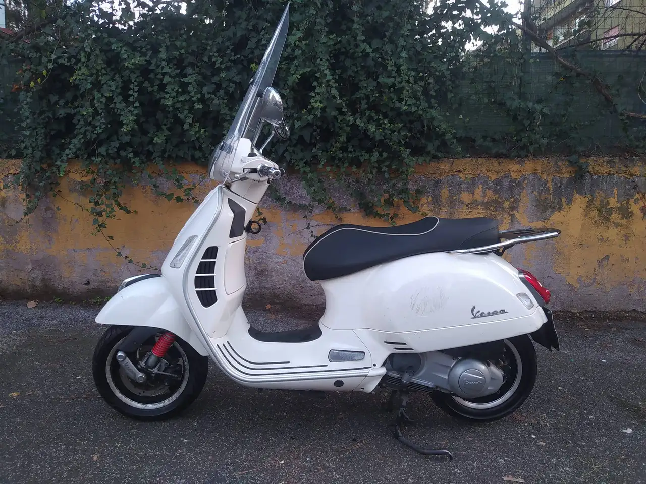 Vespa GTS Super 300