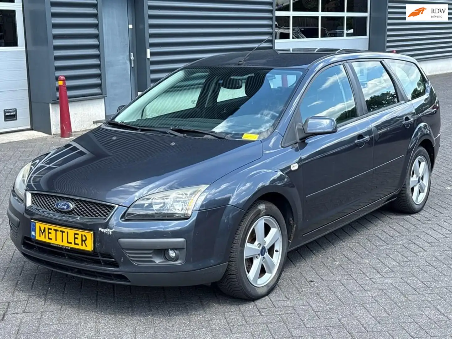 Ford Focus Wagon 1.6-16V Futura , Airco , Cruise control , Na Grijs - 1