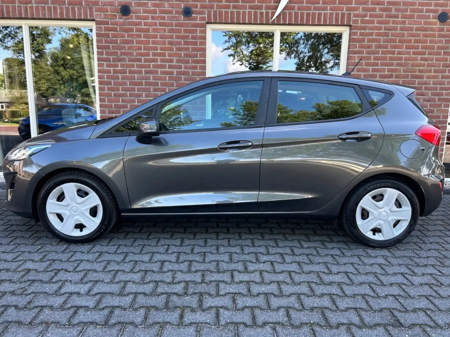 Ford Fiesta 1.0 EcoB. Connected INCL GARANTIE / CARPLAY / CRUI Gris - 2