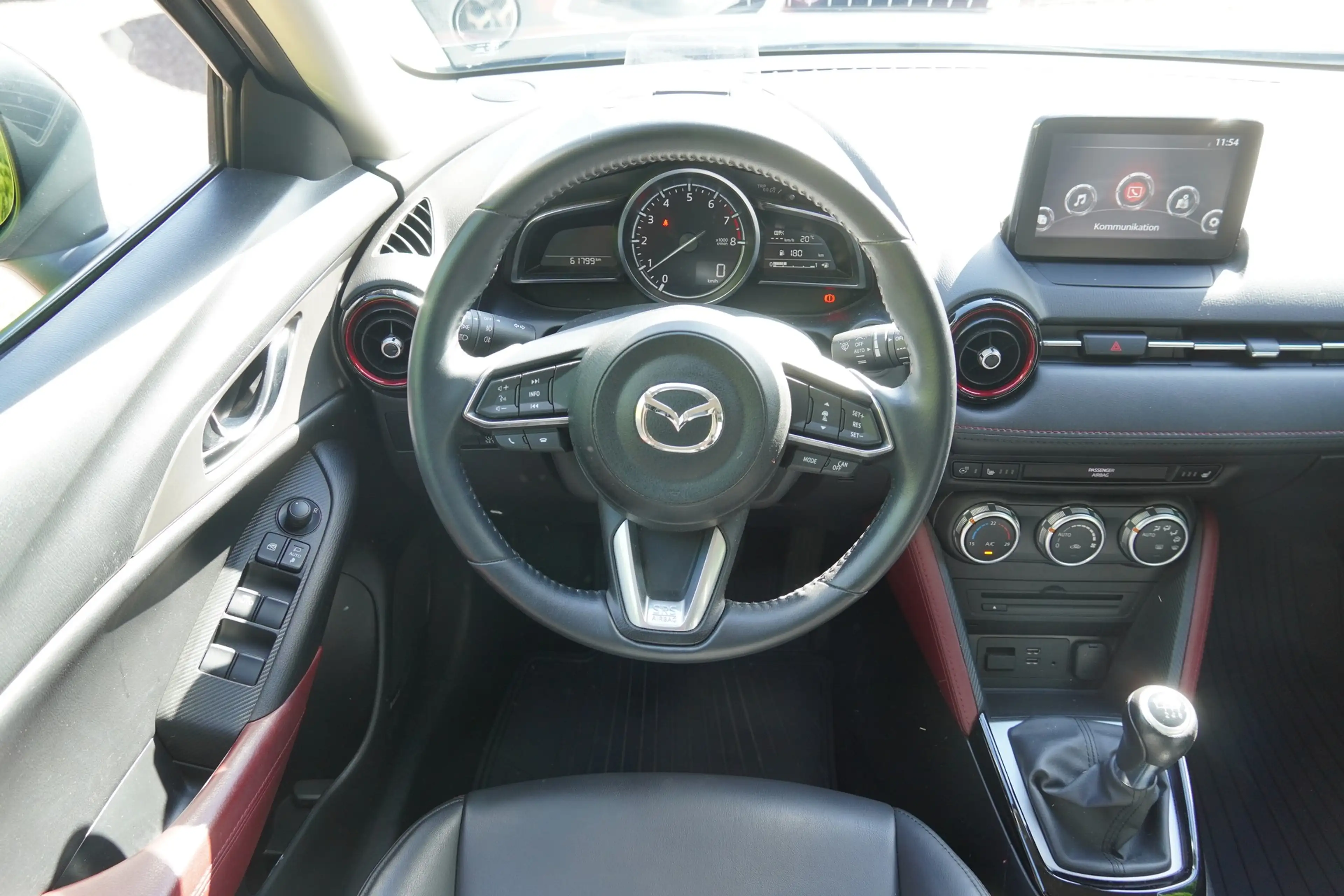 Mazda CX-3 2.0 Sports-Line Head-Up ACC Navi Totwinkel — photo 9