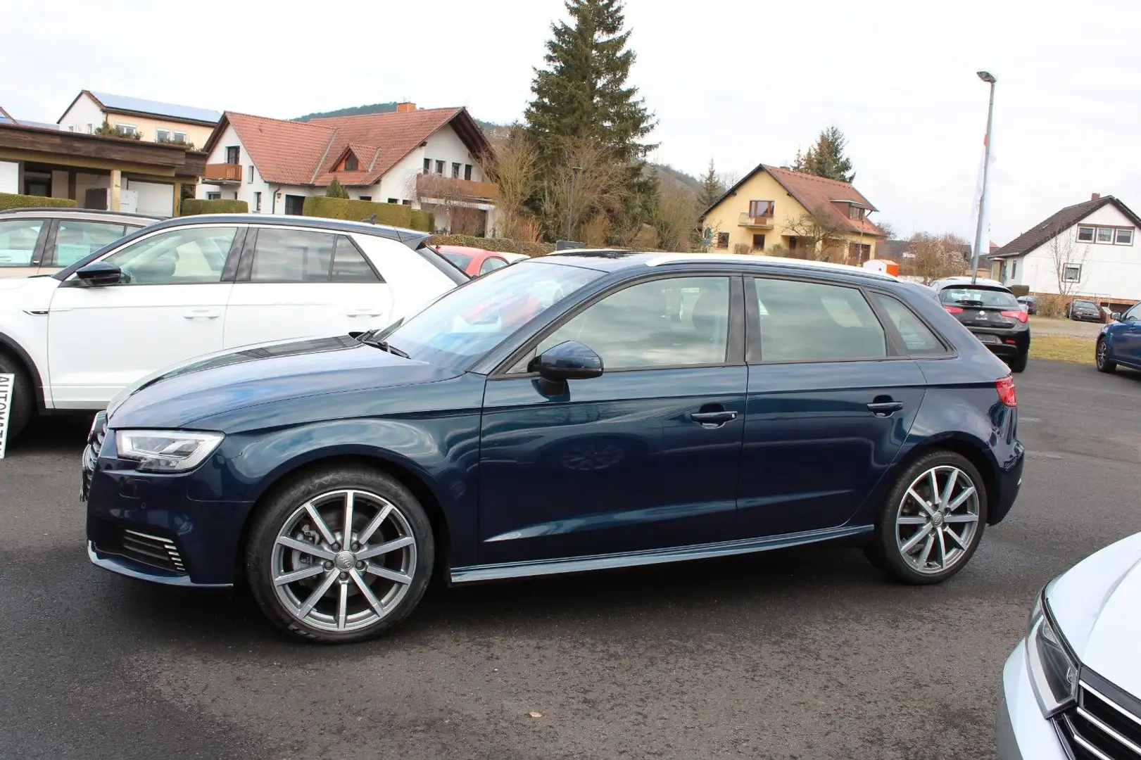 Audi A3 Sportback 40 e-tron sport. Hybrid Navi usw Blu/Azzurro - 2