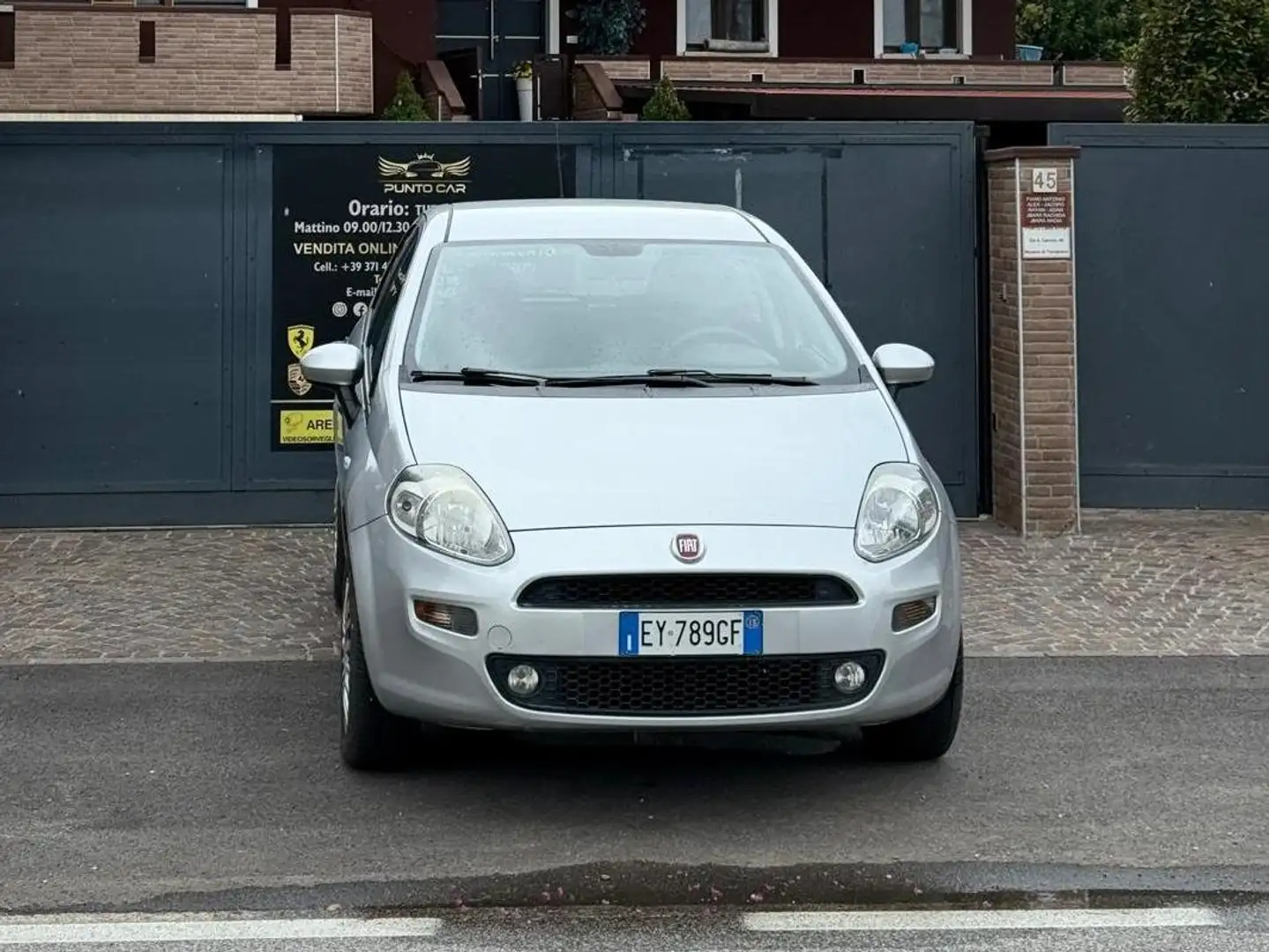 Fiat Punto Punto III 2012 5p 1.4 natural power Lounge 70cv E6 Argento - 2