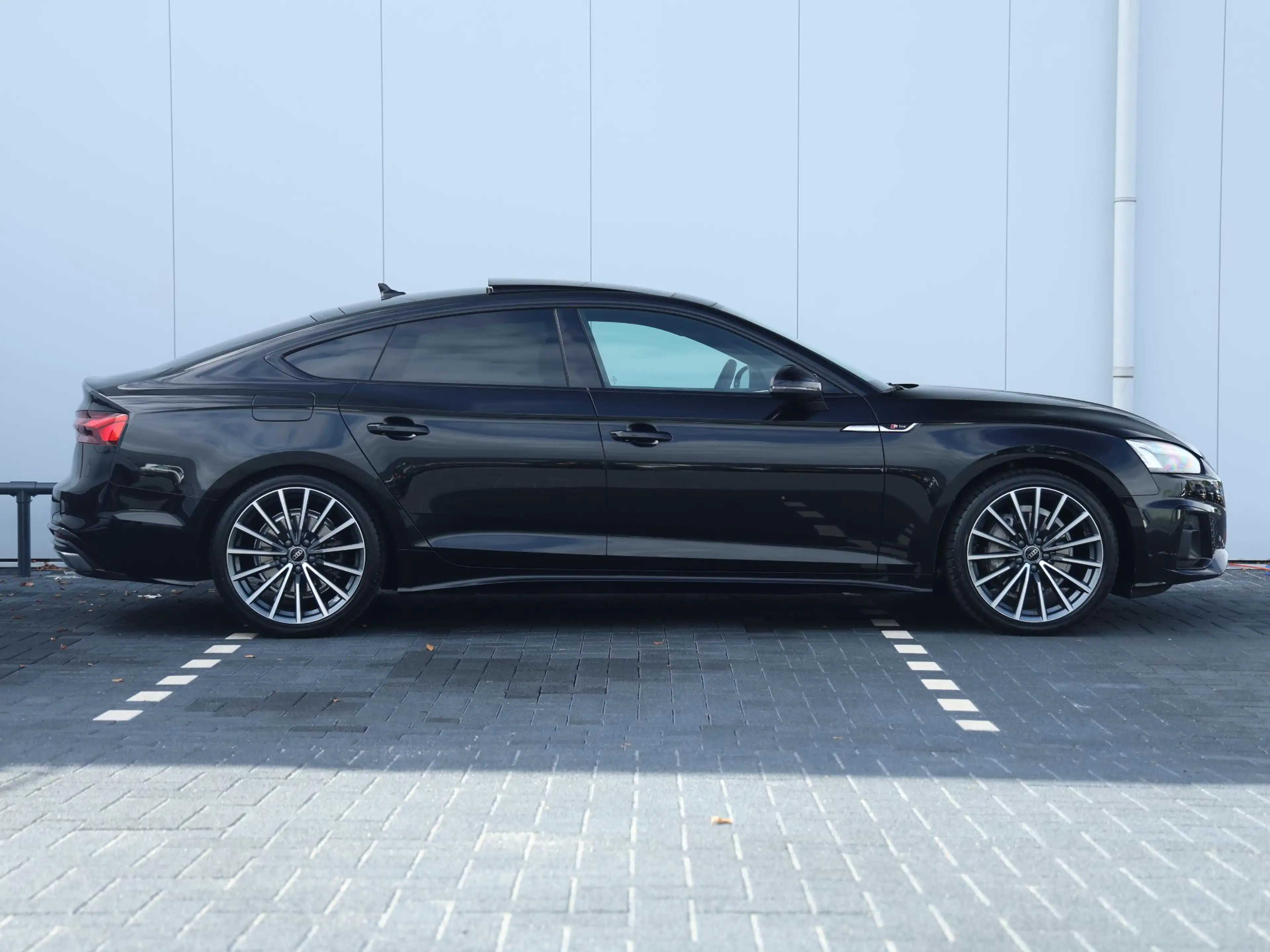 Audi A5 Sportback 40 TFSI S edition Competition | Matrix L — photo 2