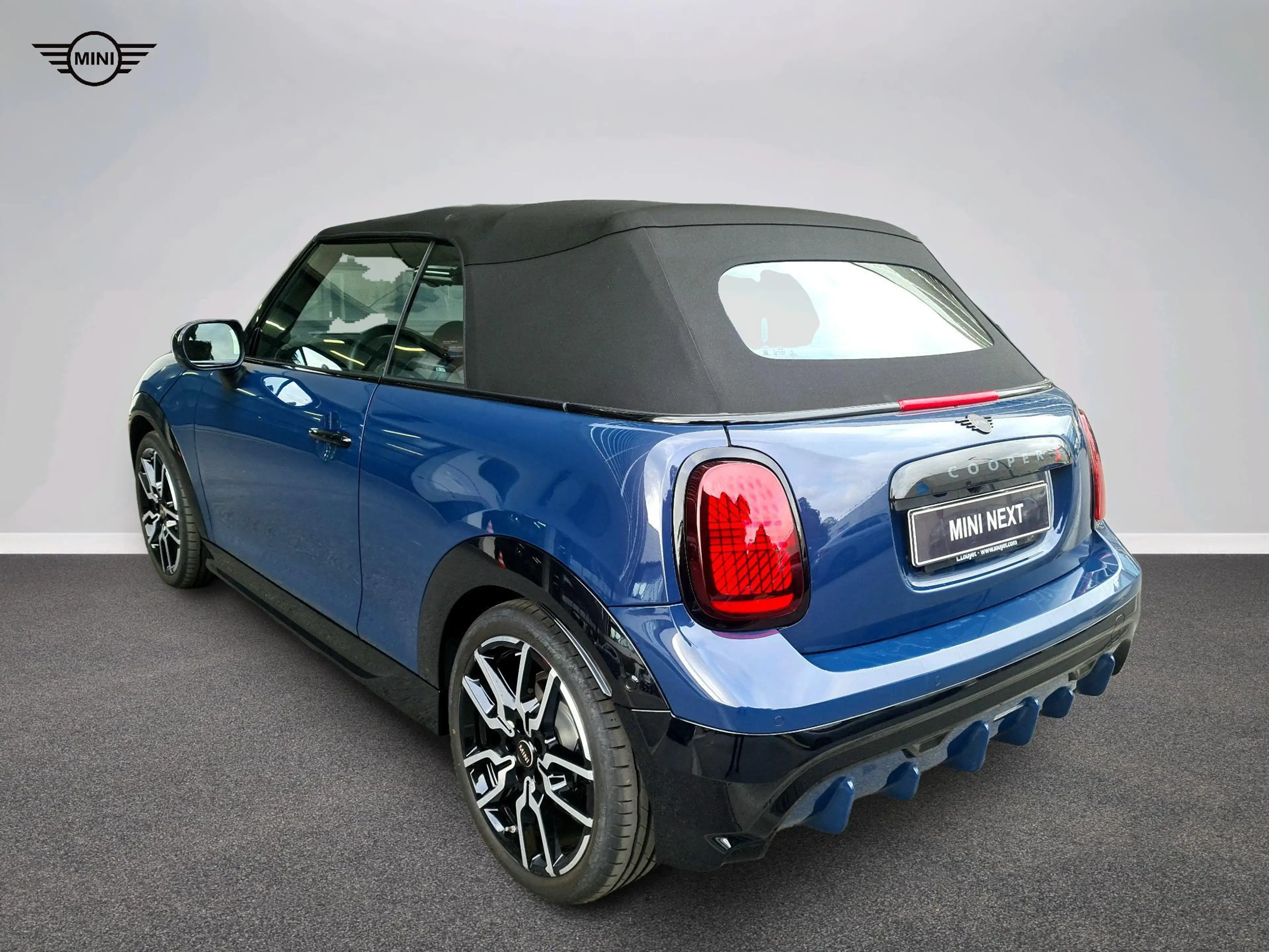 MINI Cooper S Cabrio John Cooper Works Trim — photo 4