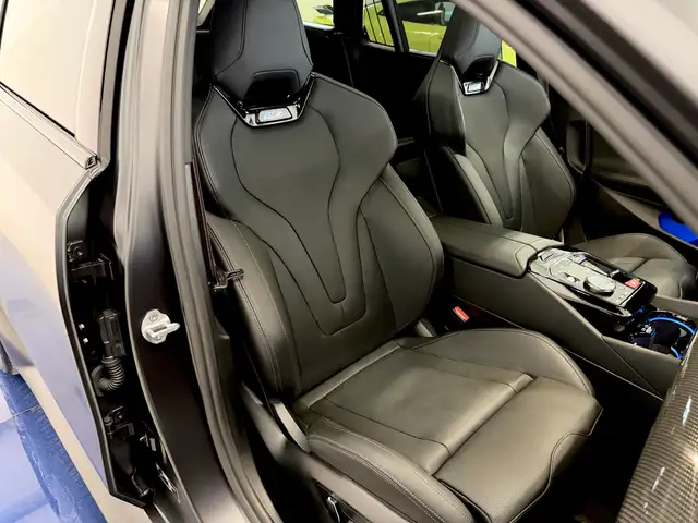 BMW M5 Touring,FrozenMatt,AHK,Panorama,B&W,Leasing,neu Ansicht 31