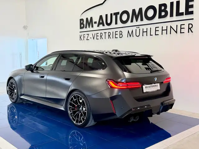 BMW M5 Touring,FrozenMatt,AHK,Panorama,B&W,Leasing,neu Ansicht 7