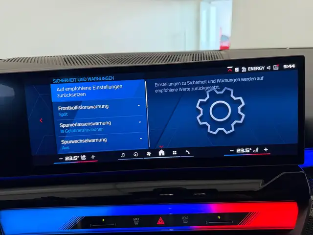 BMW M5 Touring,FrozenMatt,AHK,Panorama,B&W,Leasing,neu Ansicht 36