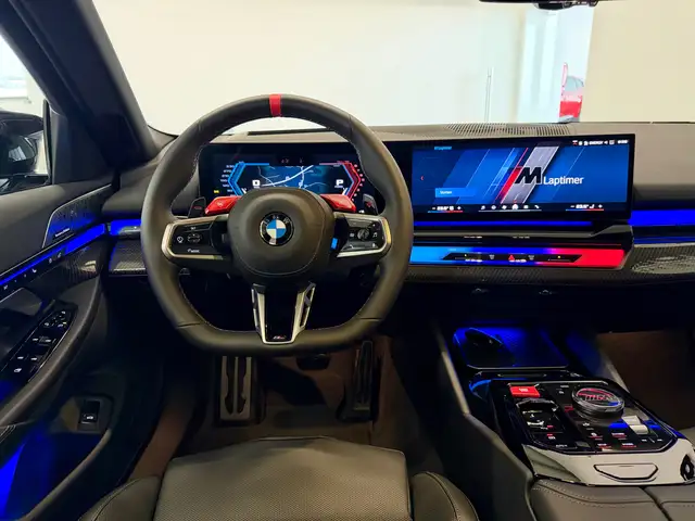 BMW M5 Touring,FrozenMatt,AHK,Panorama,B&W,Leasing,neu Ansicht 26