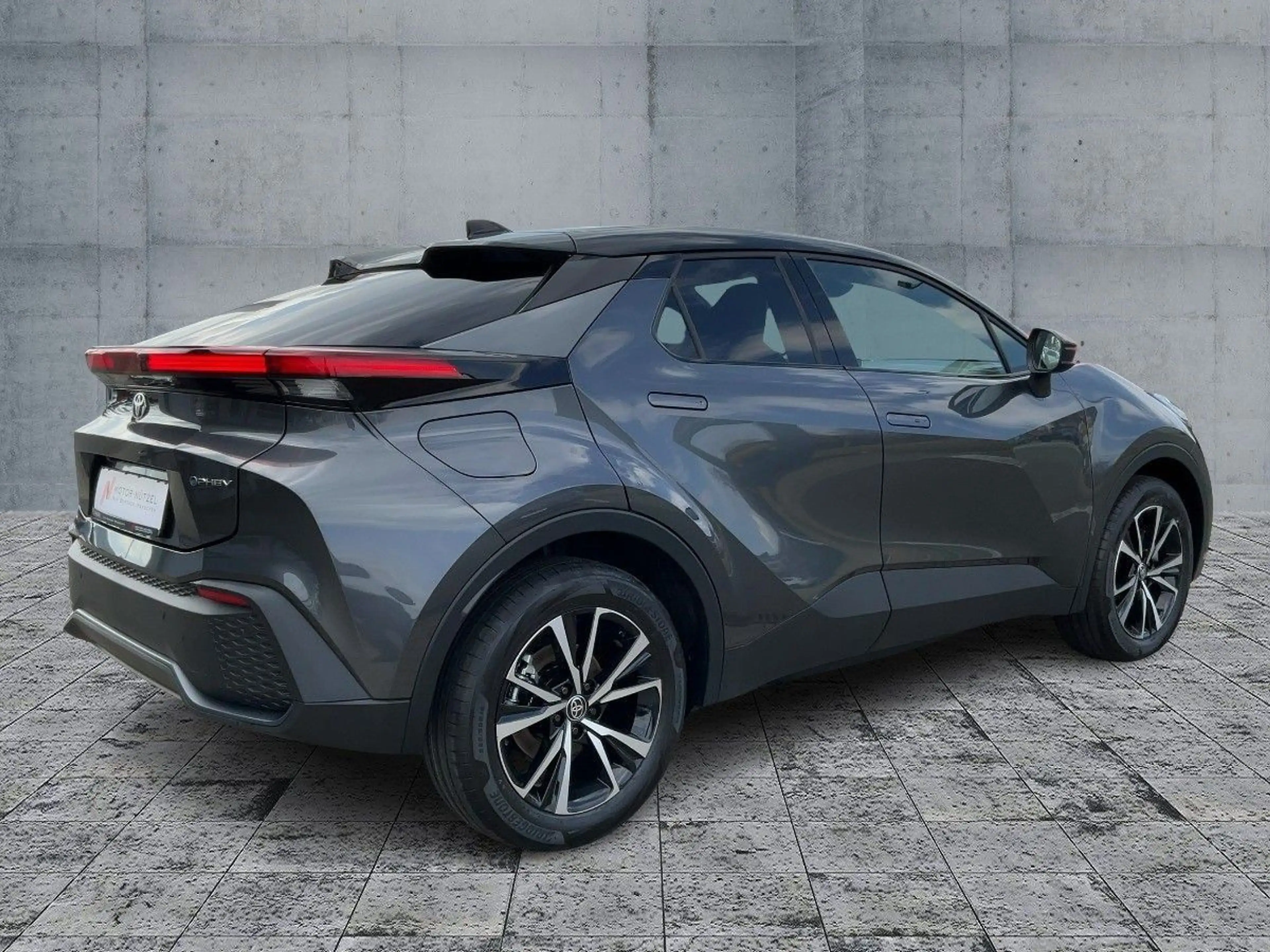 Toyota C-HR Teamplayer Plug-In inkl. Technik Paket — photo 6
