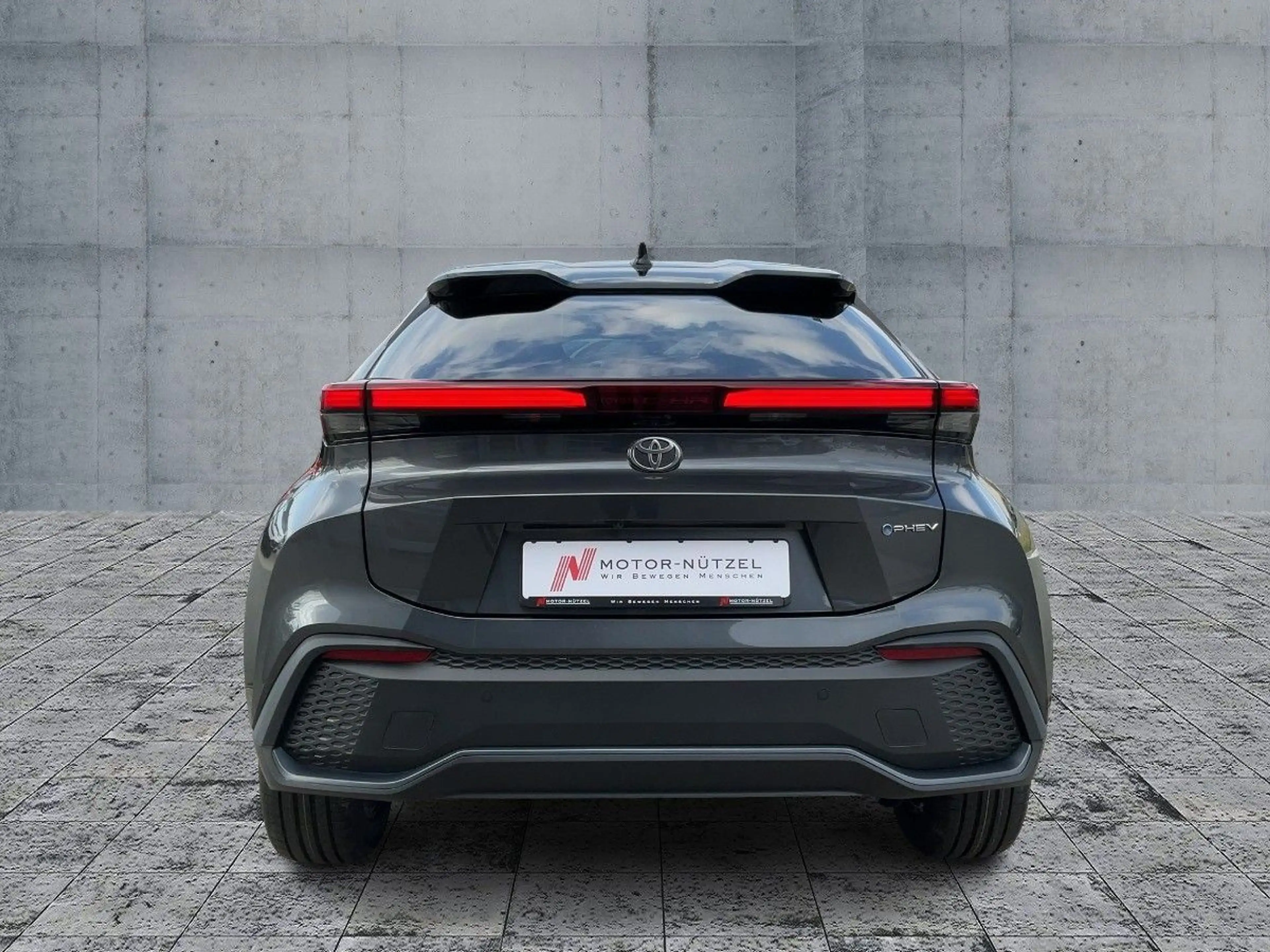 Toyota C-HR Teamplayer Plug-In inkl. Technik Paket — photo 5