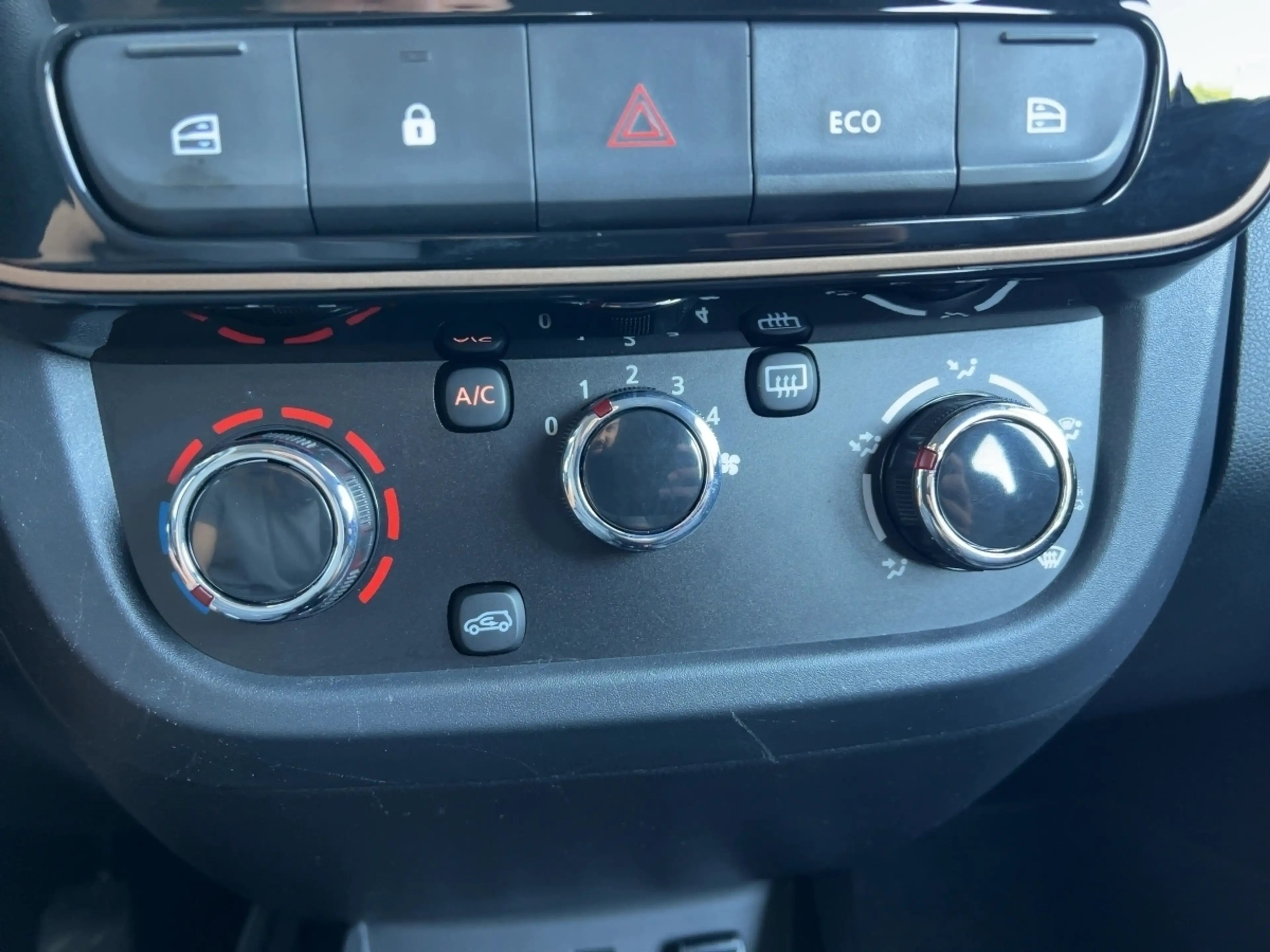 Dacia Spring Extreme ELECTRIC 65 Rückfahrkamera PDC ABS — photo 18