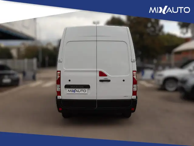 Renault Master view 4