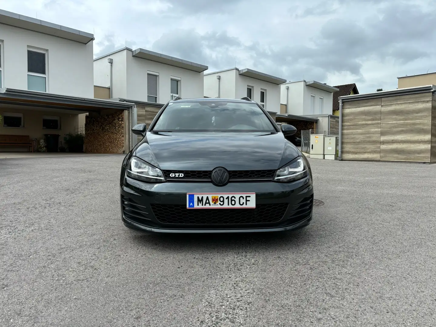 Volkswagen Golf GTD Variant BlueMotion Technology - 1