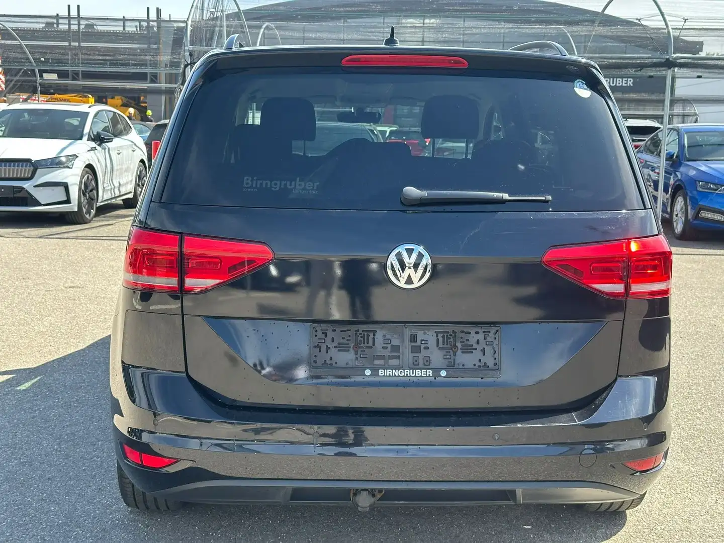 Volkswagen Touran Comfortline TDI SCR Schwarz - 2