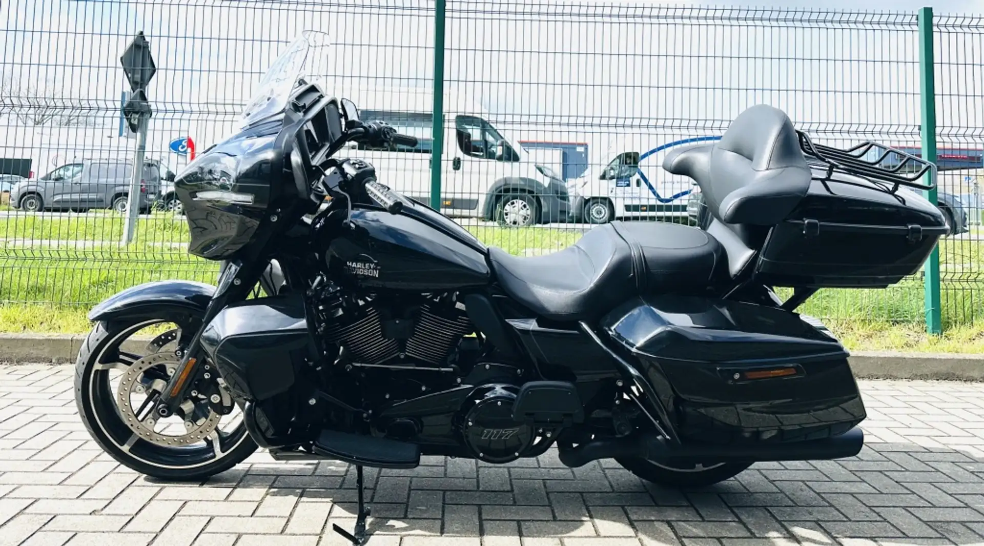 Harley-Davidson Tour Glide TOURING STREET ULTRA 117 Negro - 2