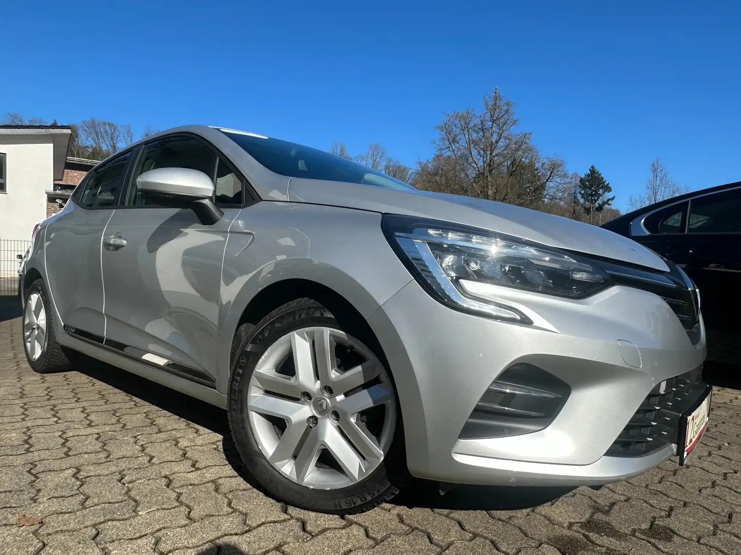 Renault Clio SCe 65 Zen St&St+1.HAND+NAVI+KLIMA+LED+TEMPOMAT Grey - 2