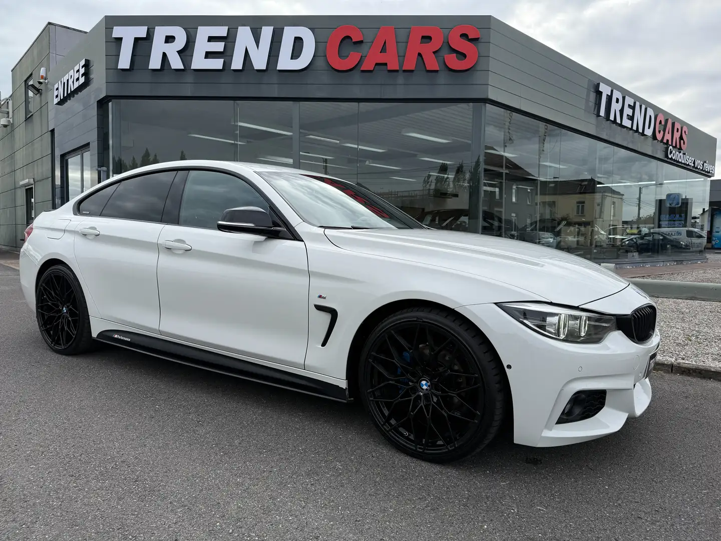 BMW 420 i GRAN COUPE PACK M PERF SHADOW AUT CARPLAY CAM360 Wit - 2