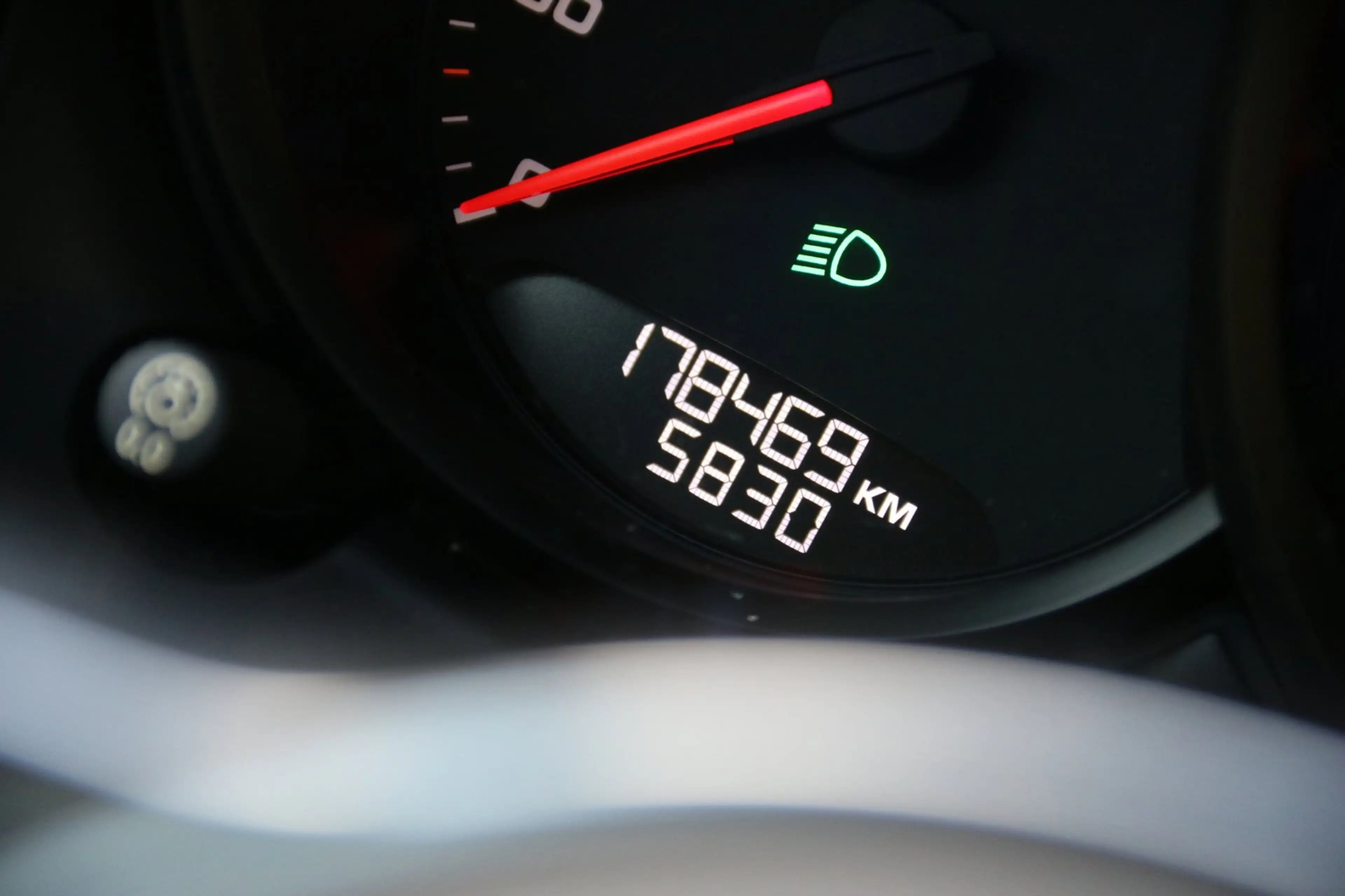 Porsche Macan 2.0 — photo 11