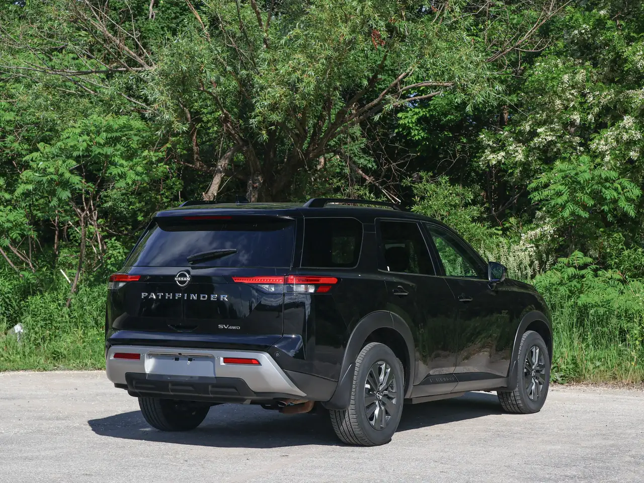Nissan Pathfinder fotografie Nissan Pathfinder