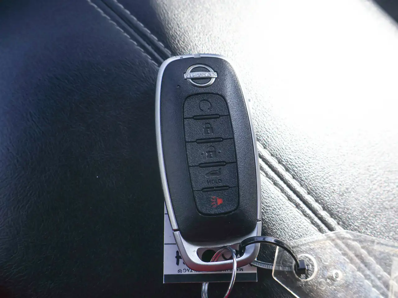 Nissan Pathfinder снимка Nissan Pathfinder