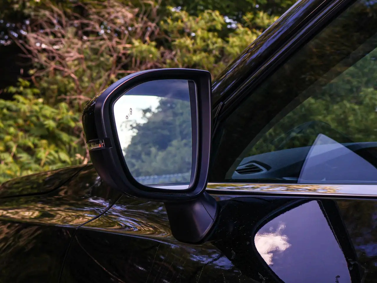 Nissan Pathfinder fotografie Nissan Pathfinder