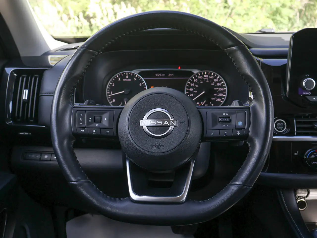Nissan Pathfinder fotografie Nissan Pathfinder