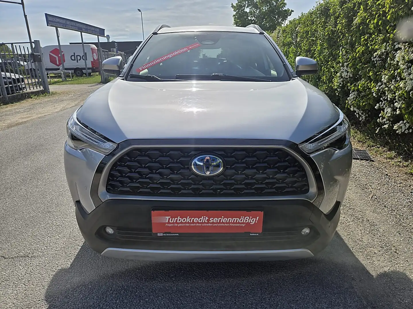 Toyota Corolla Cross 2,0 Hybrid Active Drive 2WD **Eintausch*Finanzi... Grau - 2