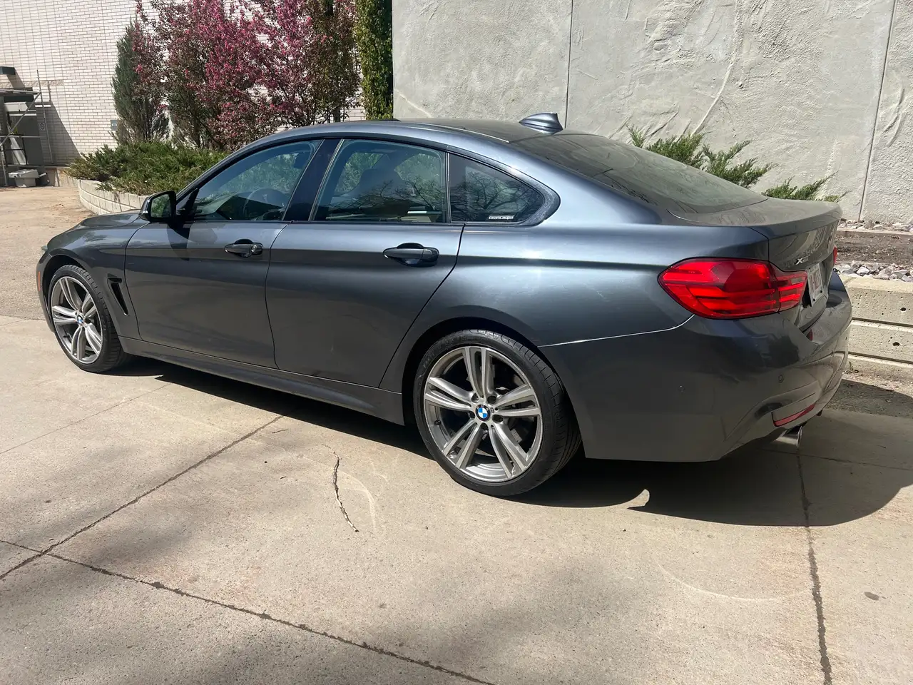 BMW 4 Series снимка BMW 4 Series