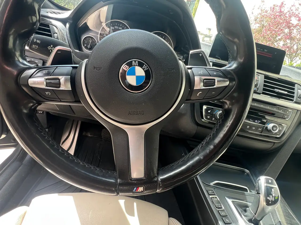 BMW 4 Series снимка BMW 4 Series