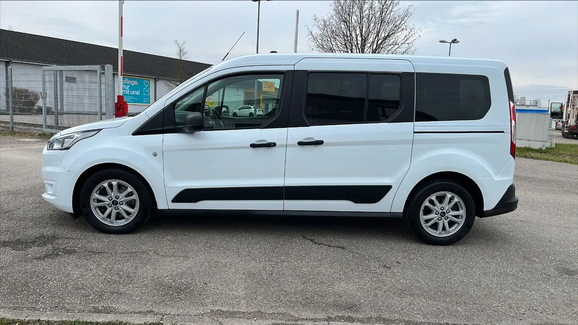 Ford Grand Tourneo Connect Trend Beyaz - 2