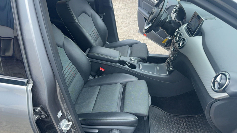 Mercedes-Benz B 180 Prestige Automaat|Sportstoelen|Trekhaak. — photo 13