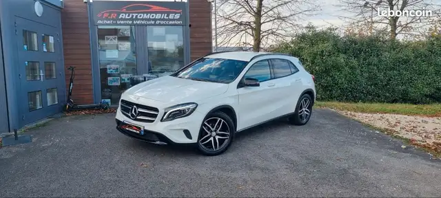 Mercedes-Benz GLA 200 Mercedes gla 200 cdi fascination 4matic bva7
