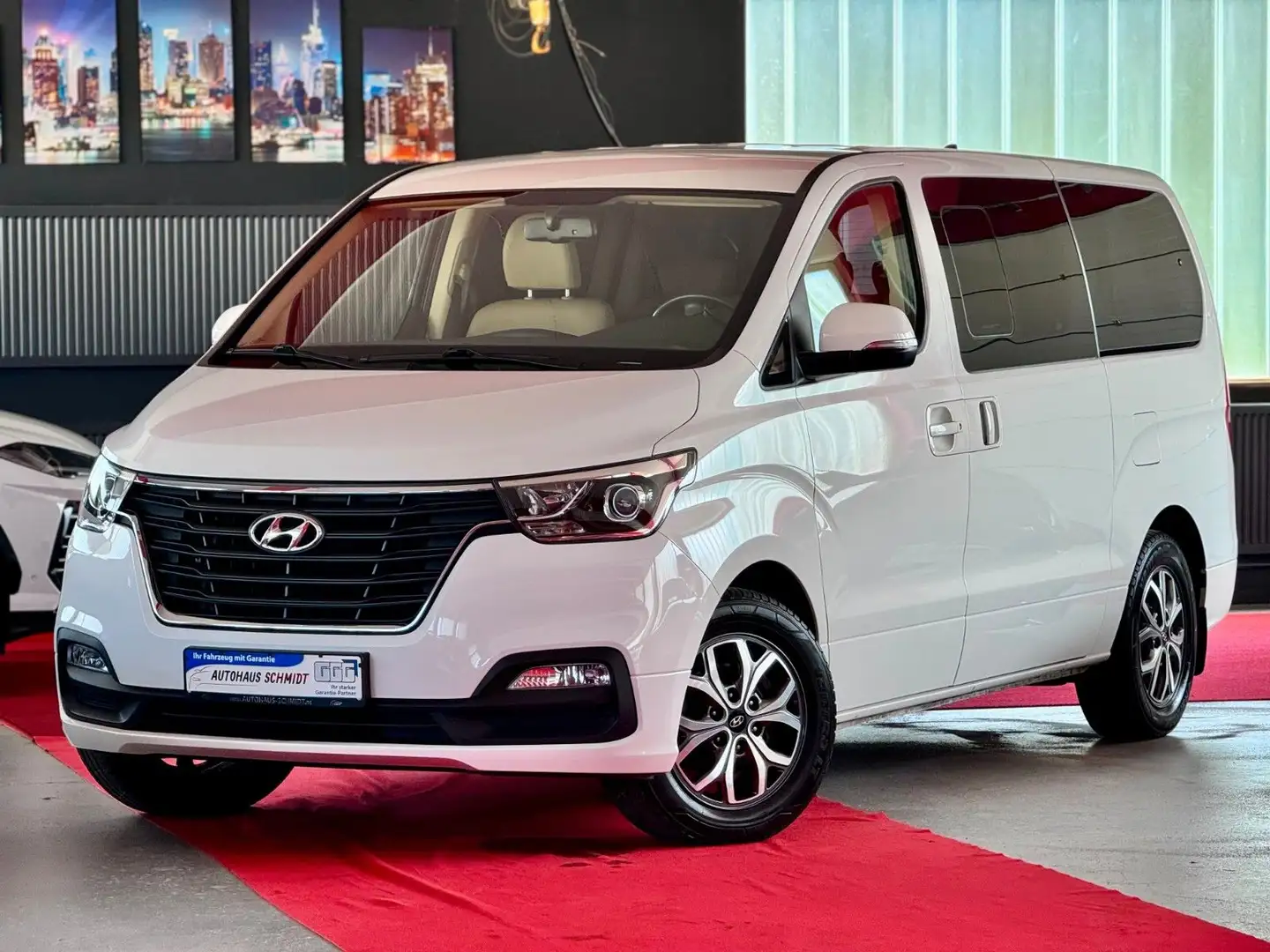 Hyundai H-1 Travel Premium Leder 8 Sitze Automatik Navi Fehér - 1
