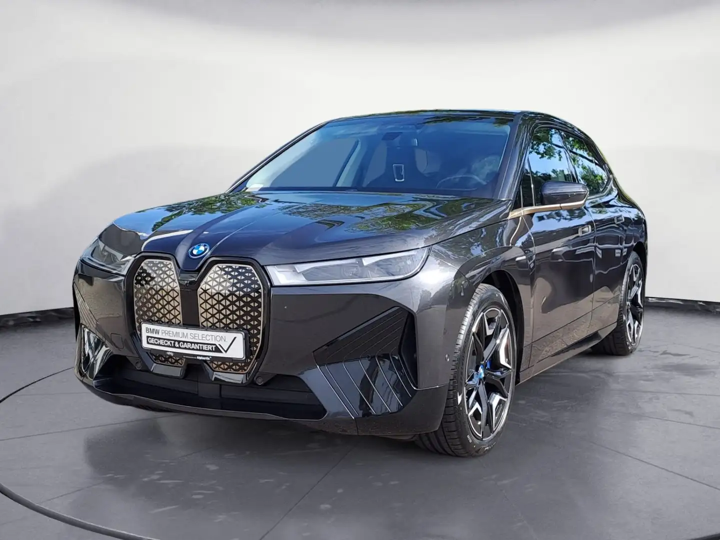 BMW iX xDrive50 M Sport | Aktivlenk.| B&W Sound | So Gris - 2
