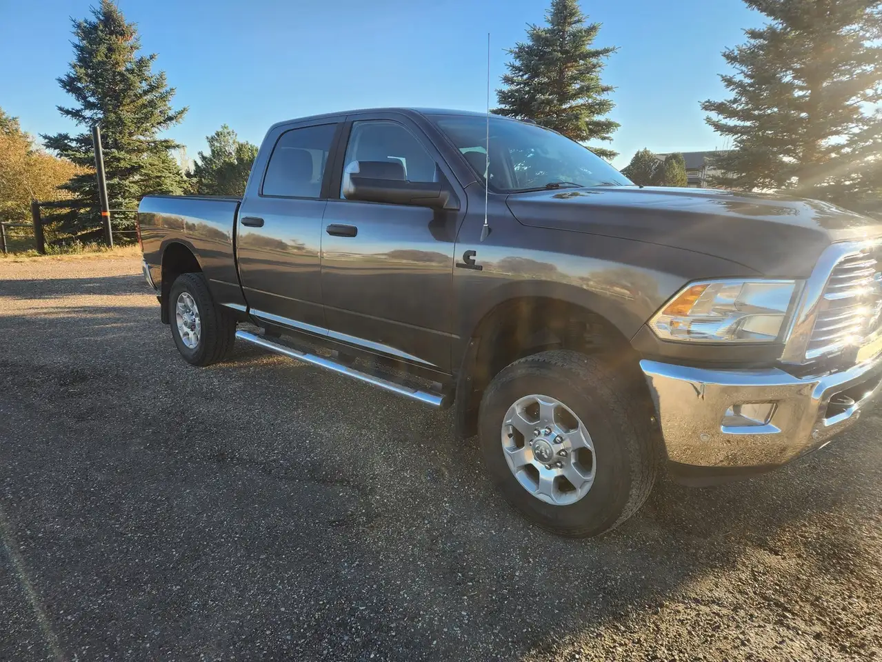 RAM 2500 снимка RAM 2500