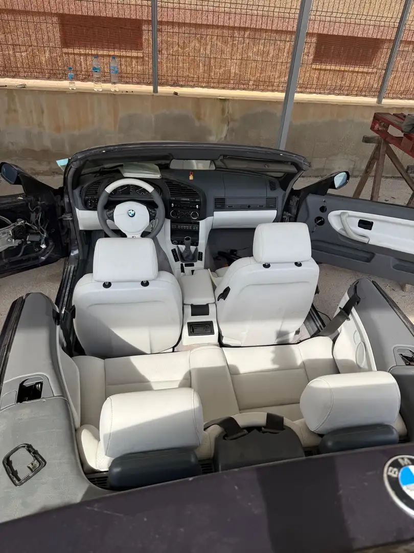 BMW 328 328i Cabriolet - 2