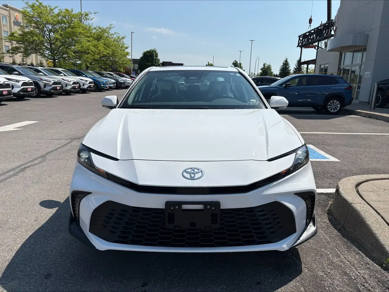 Toyota Camry снимка Toyota Camry