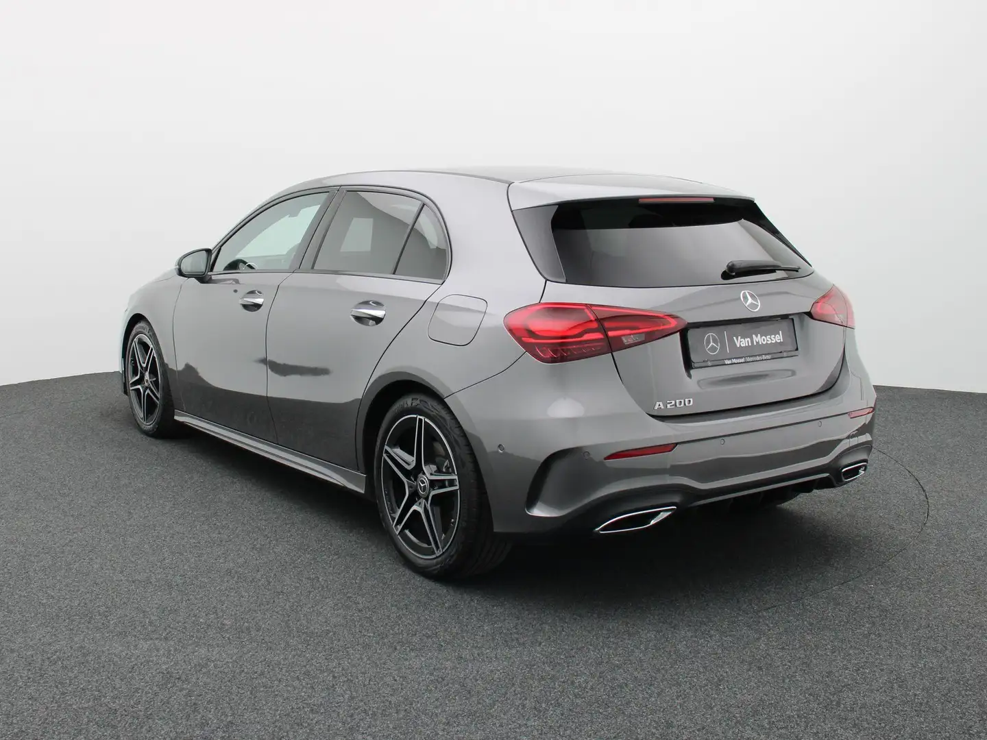 Mercedes-Benz A 200 AMG Line + ADVANCED SOUND SYSTEM + NIGHTPAKKET + C Grijs - 2