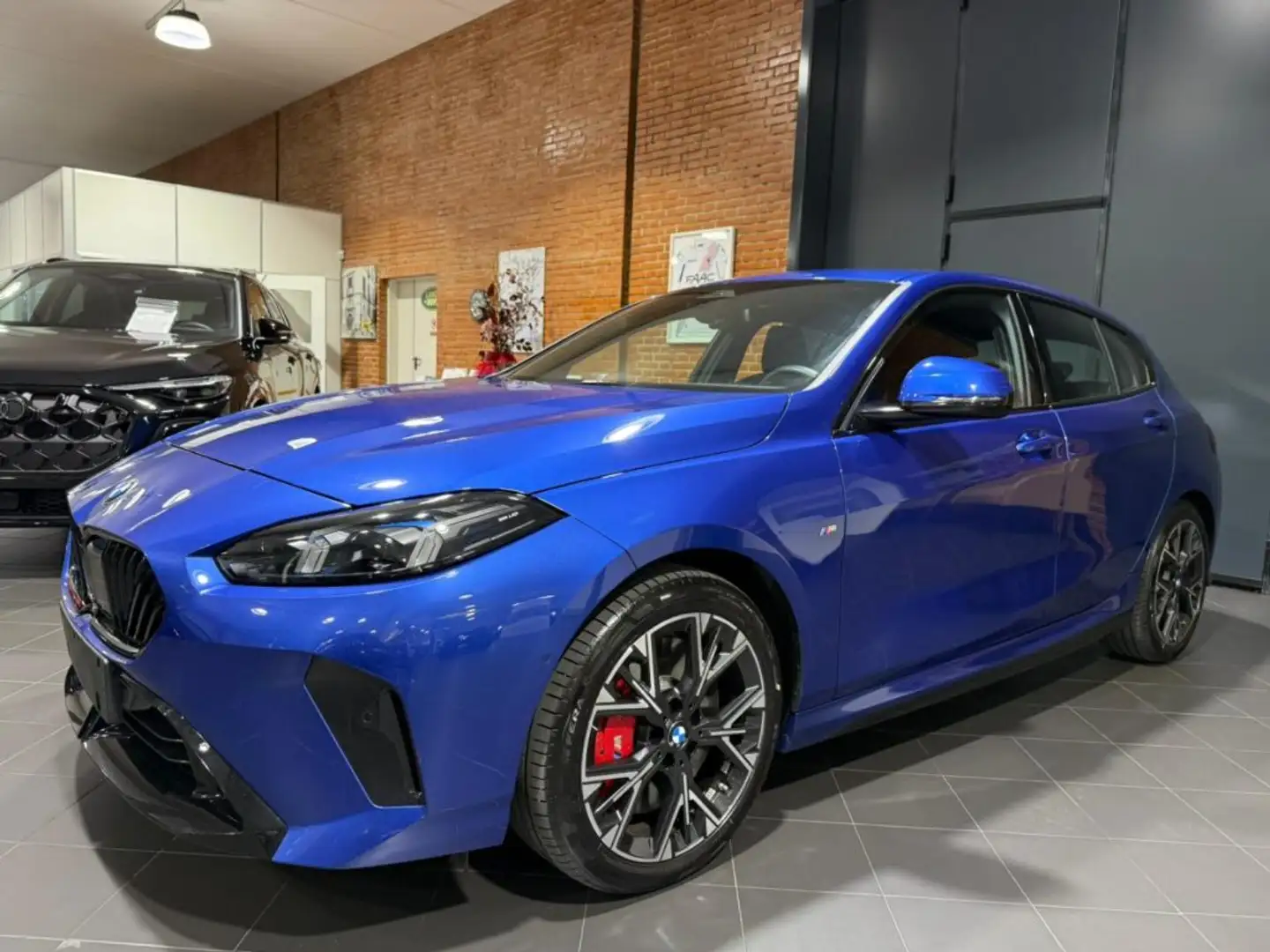 BMW 118 d MSport Pro NAVI - LED - TELEC. POST. - 18 Bleu - 2